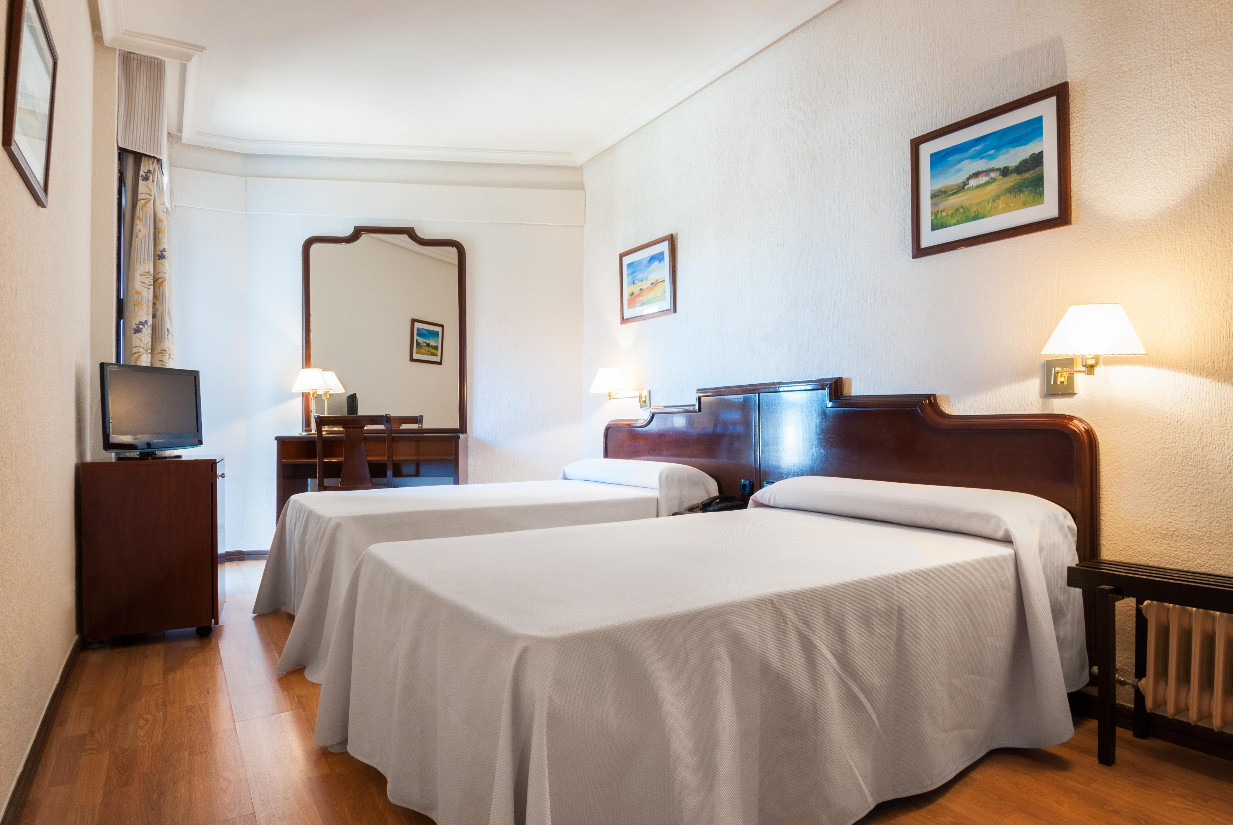 Hotel Alcantara Caceres Ngoại thất bức ảnh