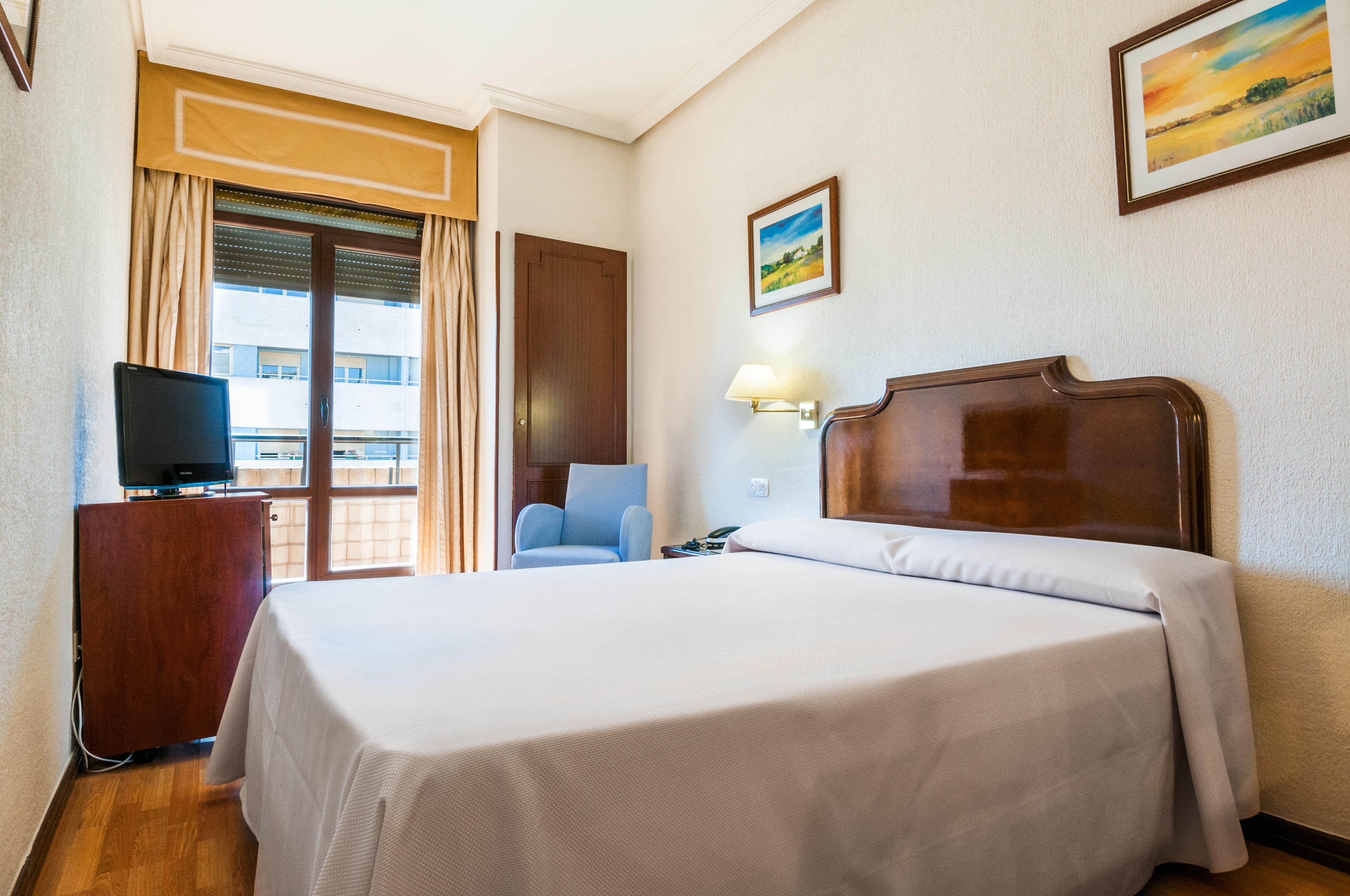 Hotel Alcantara Caceres Ngoại thất bức ảnh